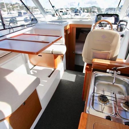Sejour Sur Bateau De Plaisance Hotel Mandelieu La Napoule Luaran gambar