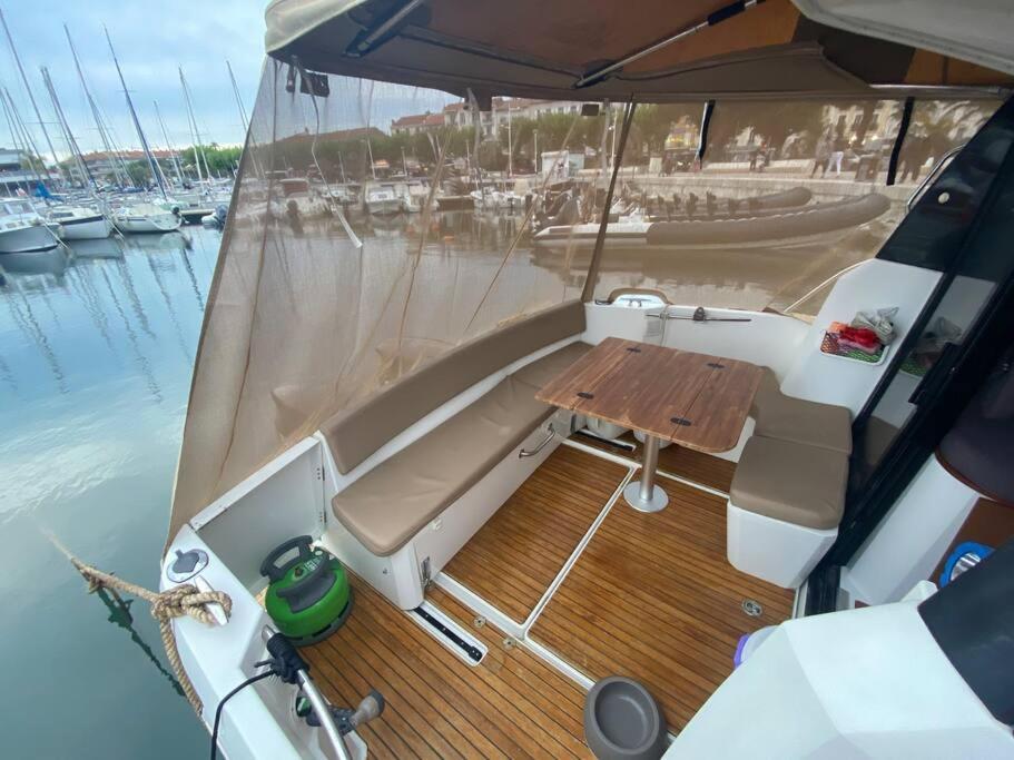 Sejour Sur Bateau De Plaisance Hotel Mandelieu La Napoule Luaran gambar
